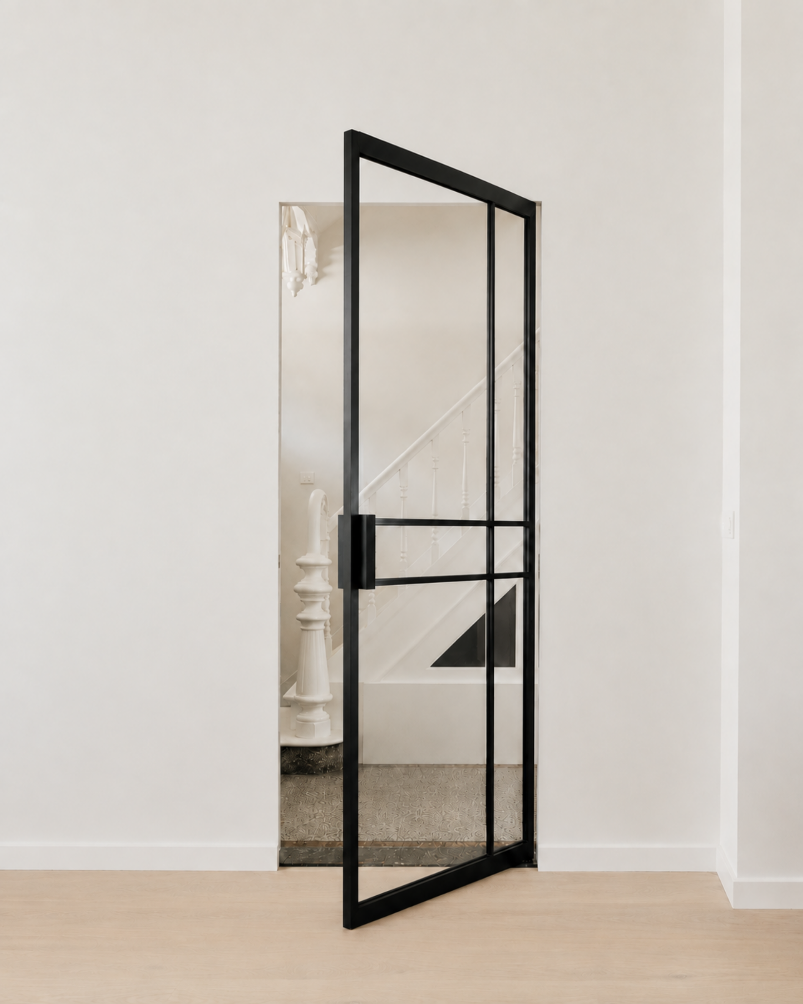 Prestige 2.0 Pivot Door